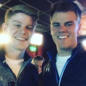 Meet your Posher, Hunter